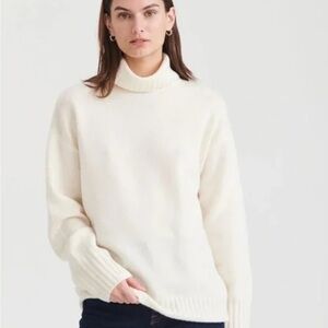 NAADAM Luxe Cashmere Turtleneck Sweater Size Large 100% Cashmere